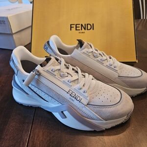 Fendi Flow Beige low-tops size EU 40
